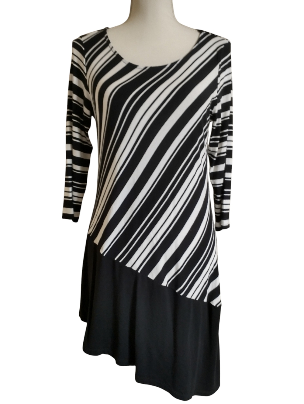 Black & White Diagonal Stripe Asymmetrical Tunic